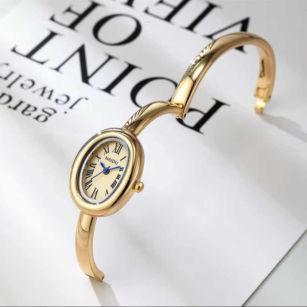 Baignoire Vintage Gold&Silver Oval Bracelet Watch Set - Picture 5 of 17